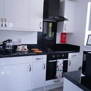 Luxury 1 Bed Close To Town Centre With Free Parking Southend-on-Sea